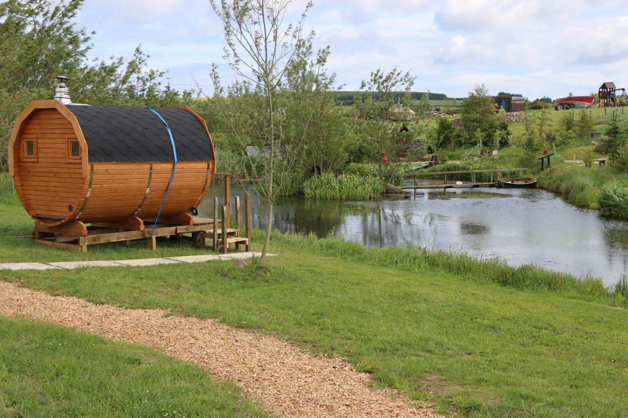 Turriff Shepherd'S Loch Glamping מראה חיצוני תמונה